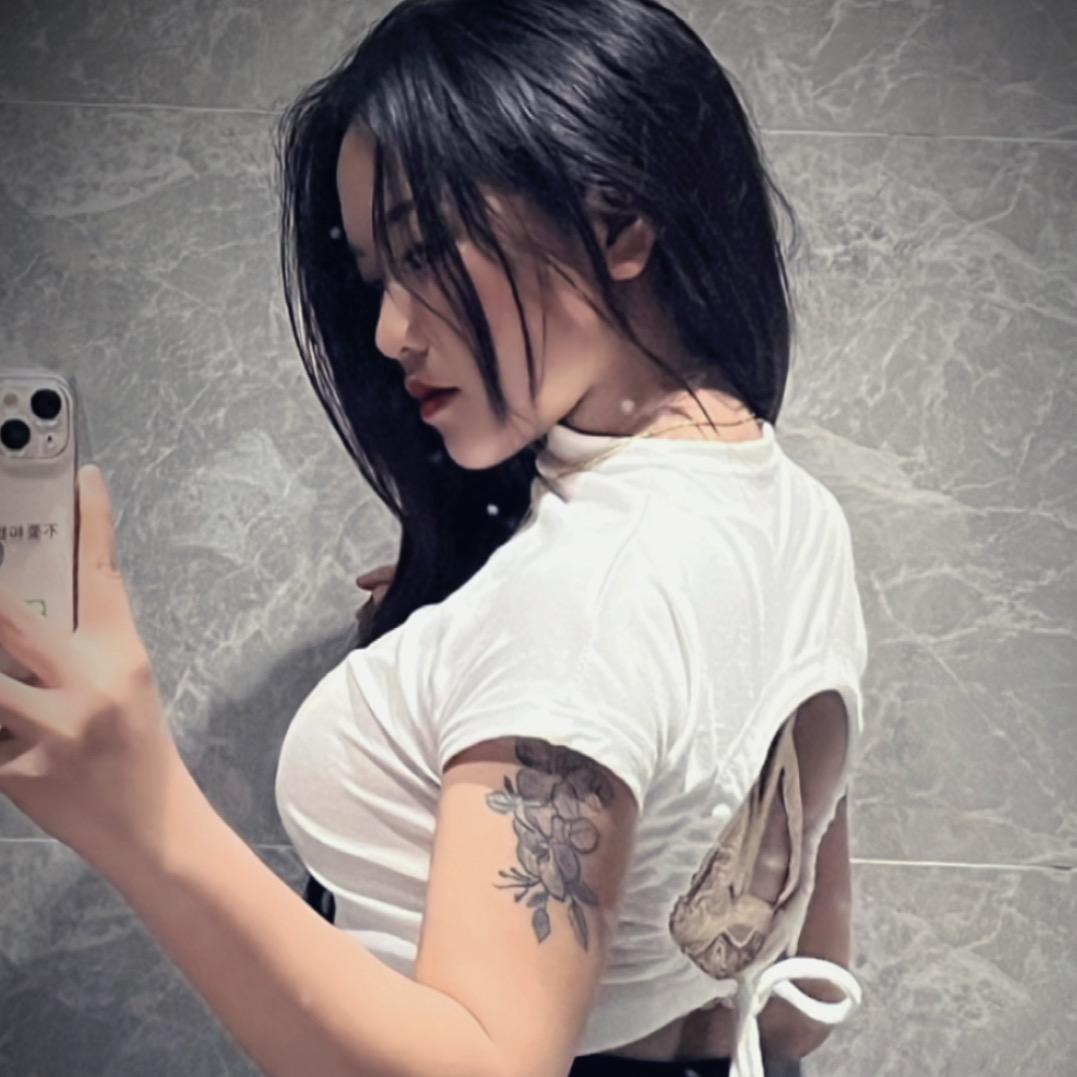 慧拍婚纱体验馆💄梓慧