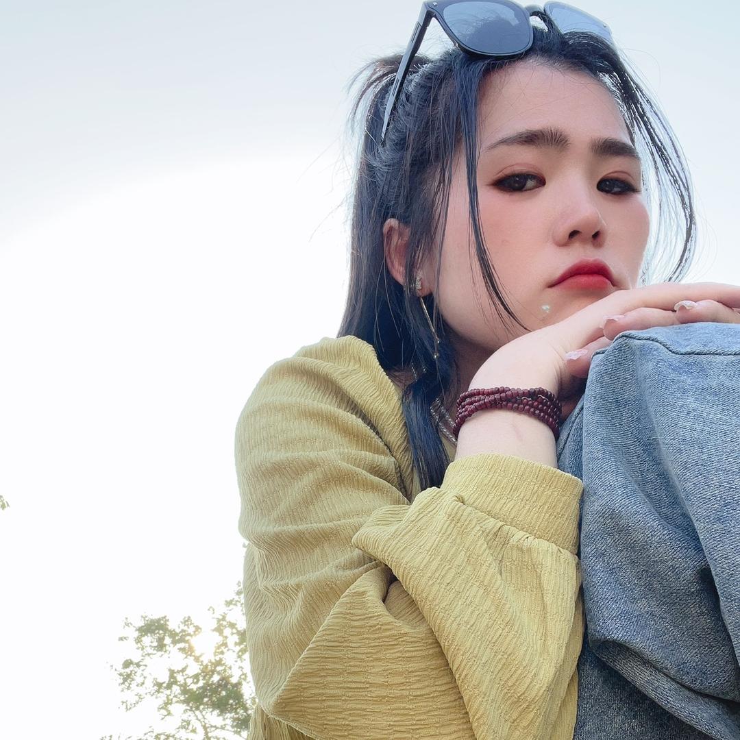 L ⊹꙳✧˖iu