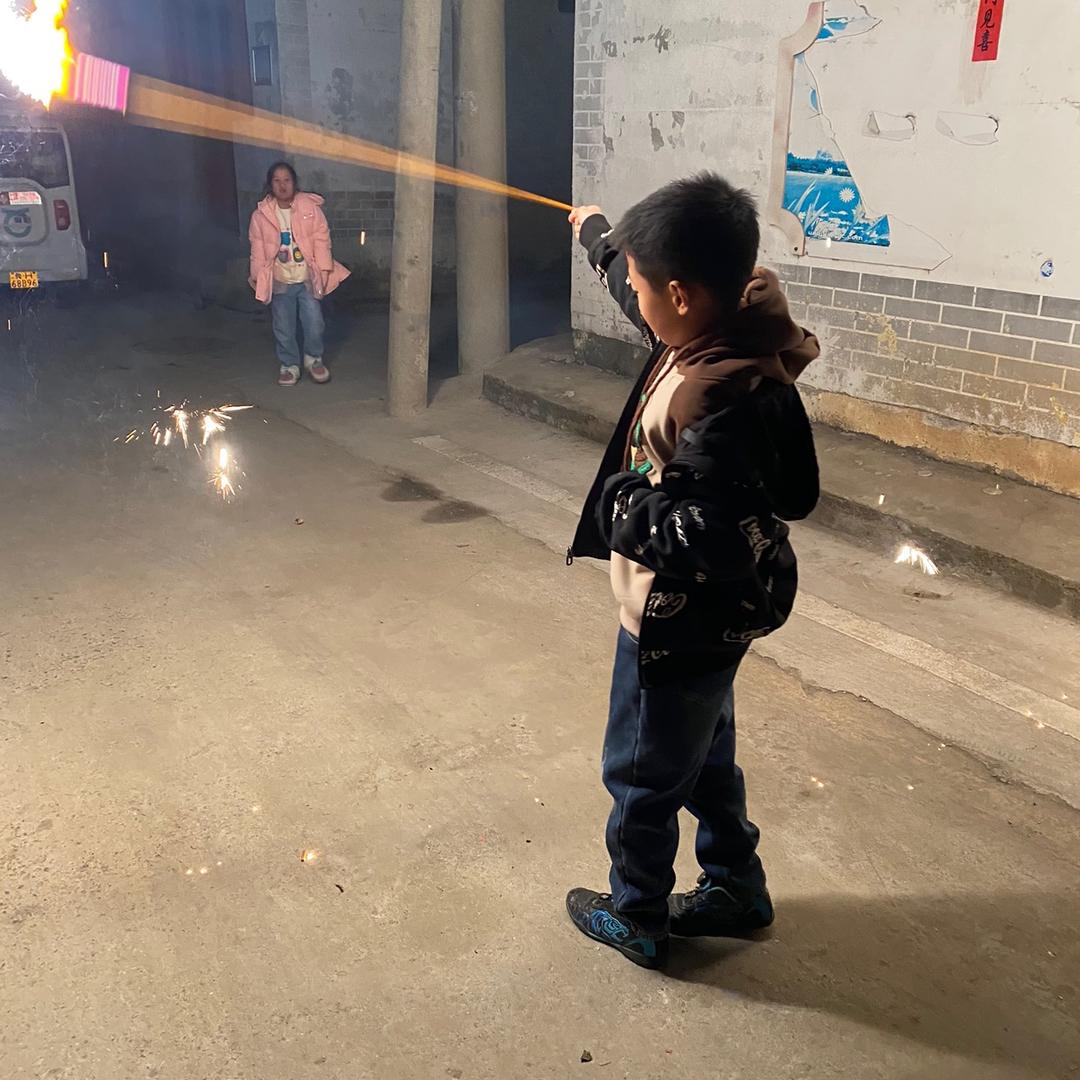 子骞沐诗屹