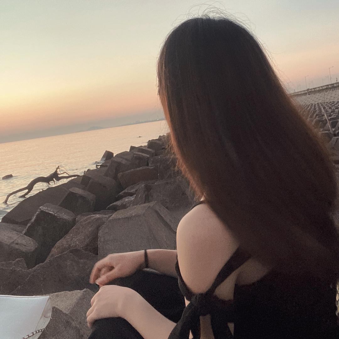 汐汐不嘻嘻