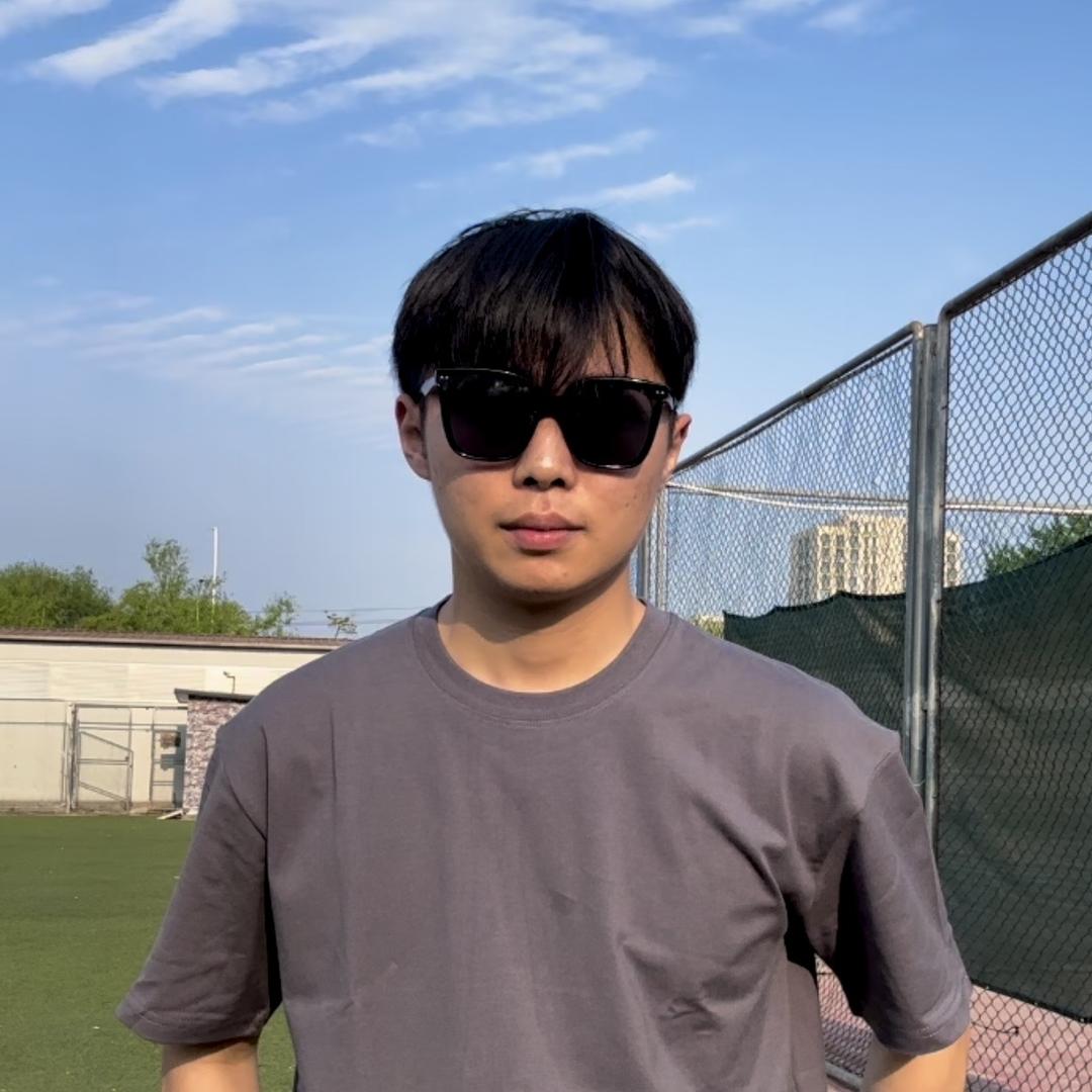 是阿龍啊