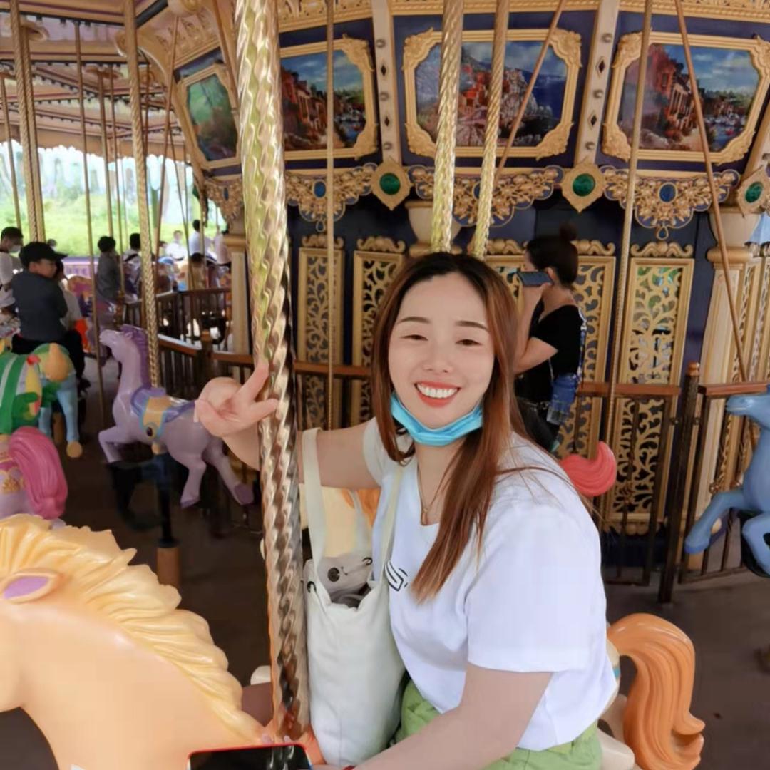 💋💋白白胖胖的我