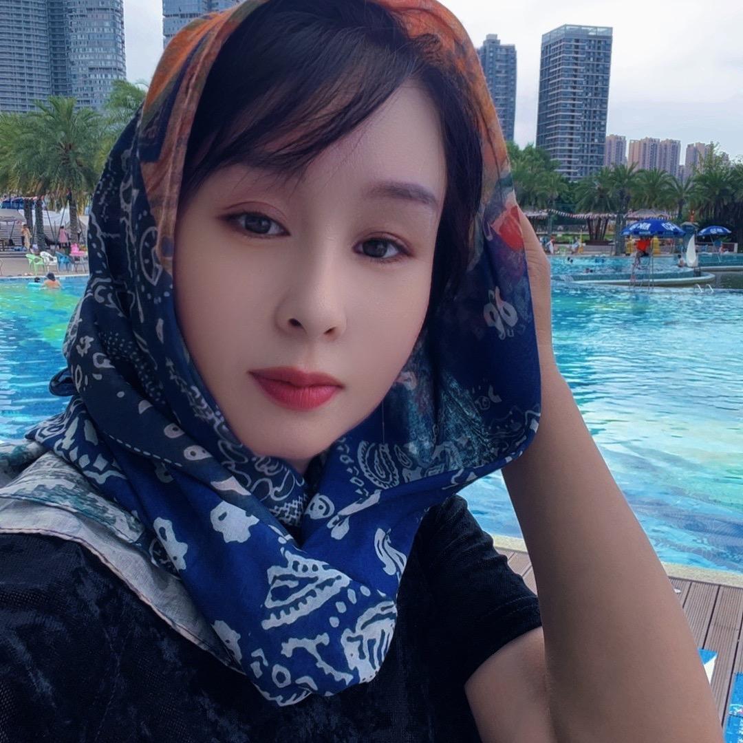 雪中伊人