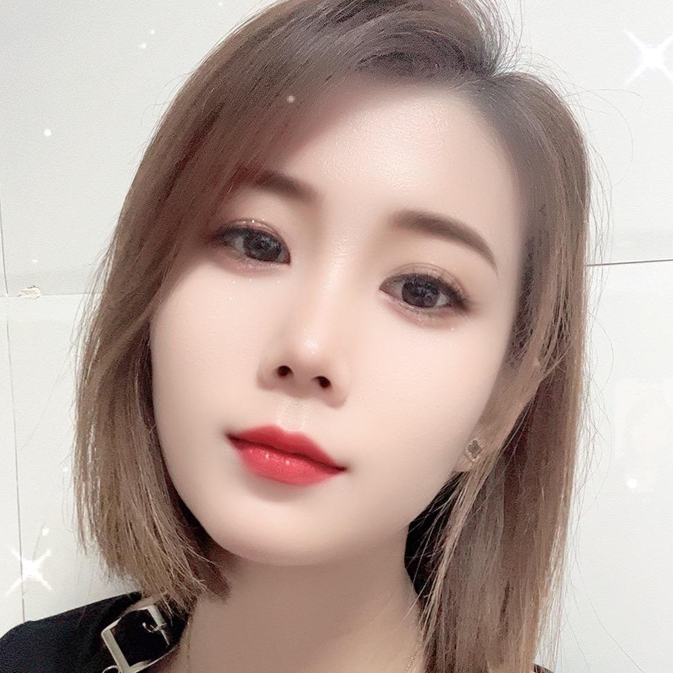 猫咪🐱爱吃菜
