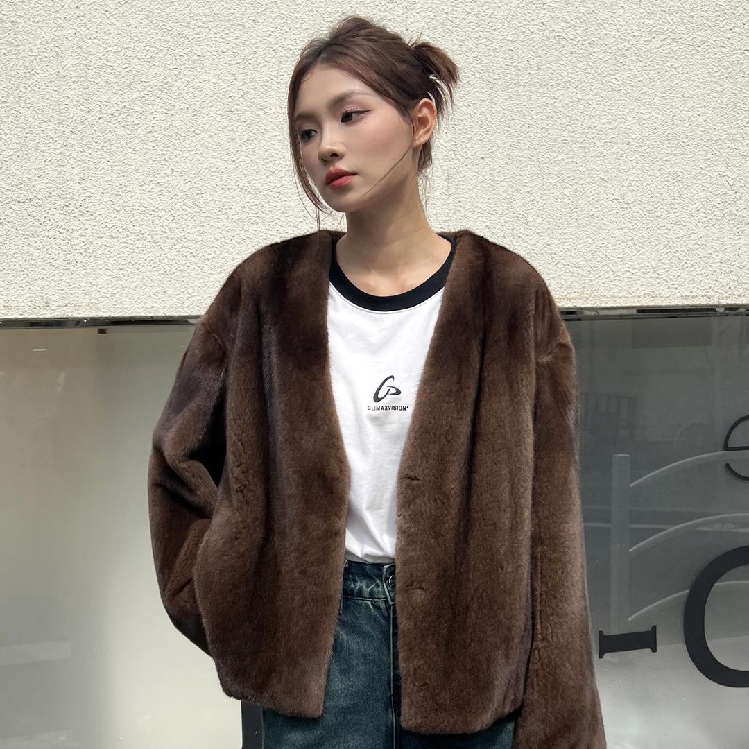 娜娜精品裘皮馆大喜