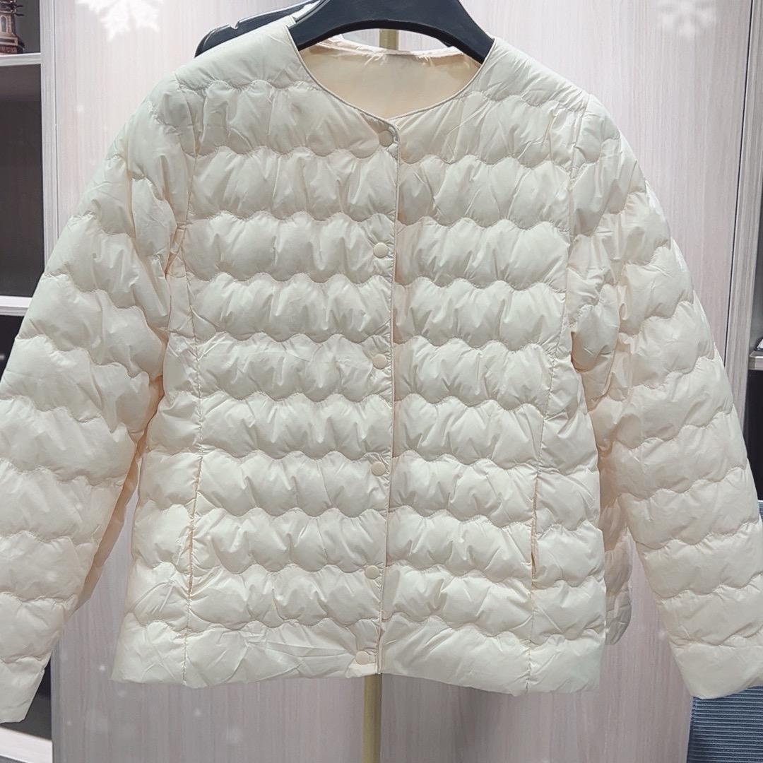 轻薄羽绒服—梅梅