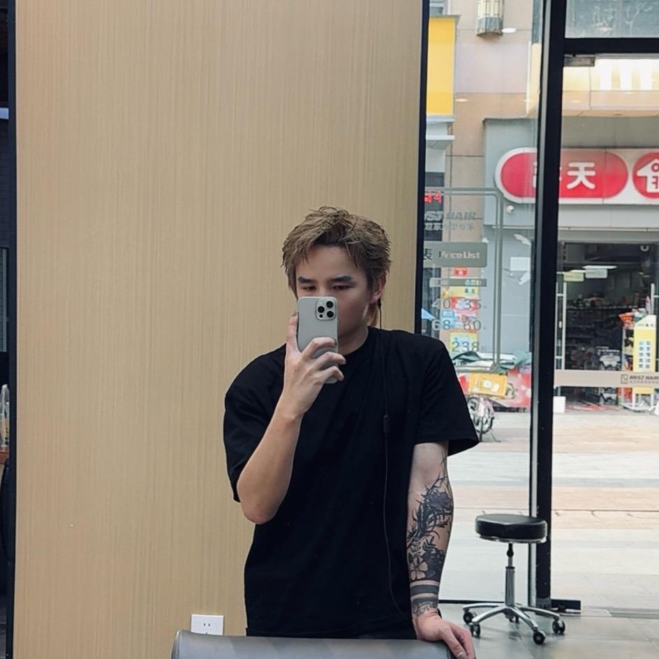 东莞发型师天花板子少