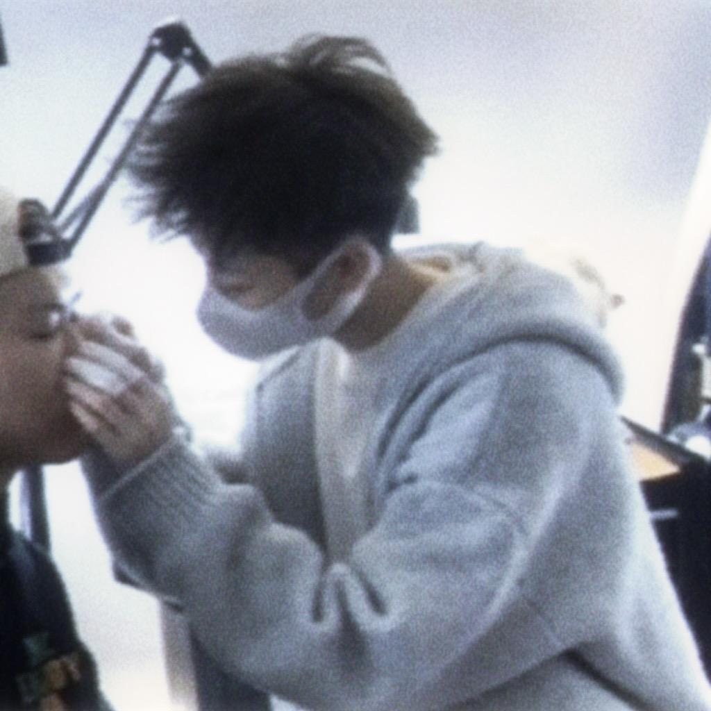 程亦一 TATTOO『 穿孔版 』