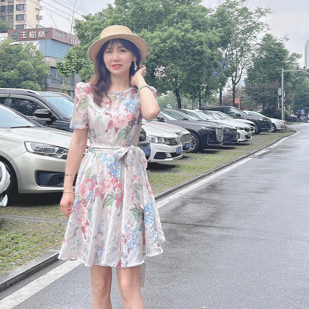 紫嫣格慧慧女装