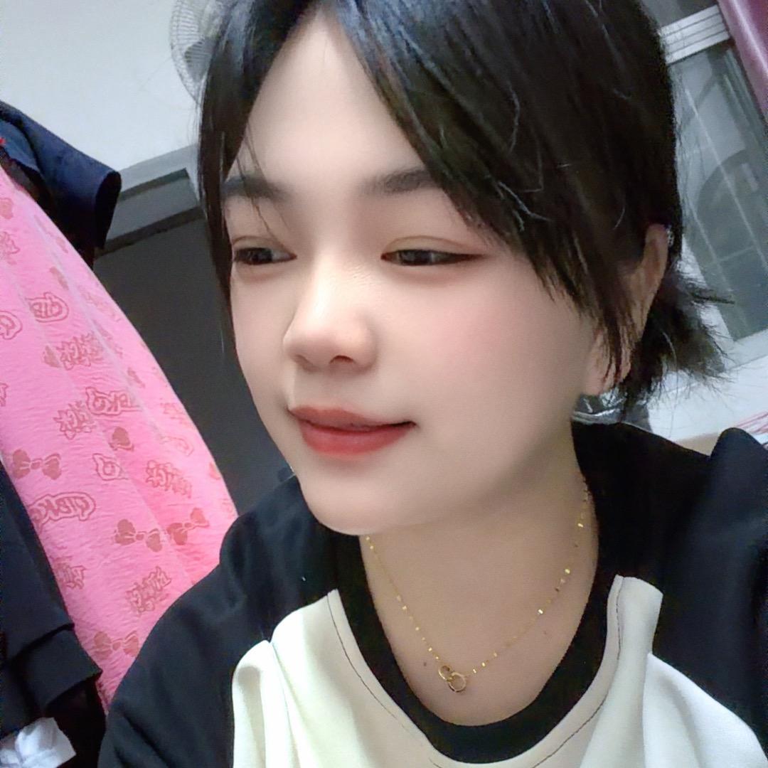 黄𝓗𝓾𝓪𝓷𝓰 ᥫᩣ