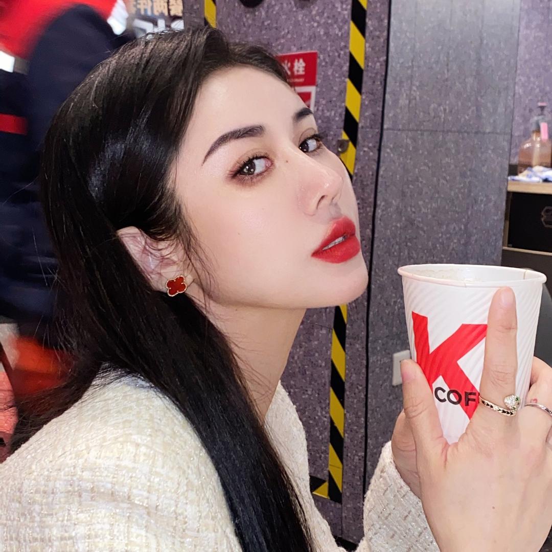 一朵小花花🌸 慕本版