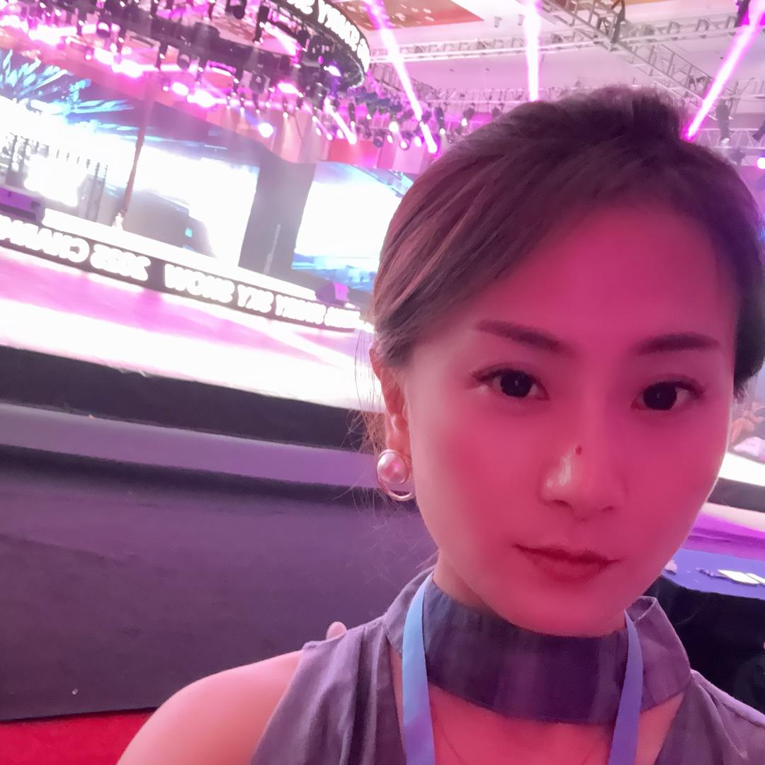 嘉兴卖煲仔饭的老板娘