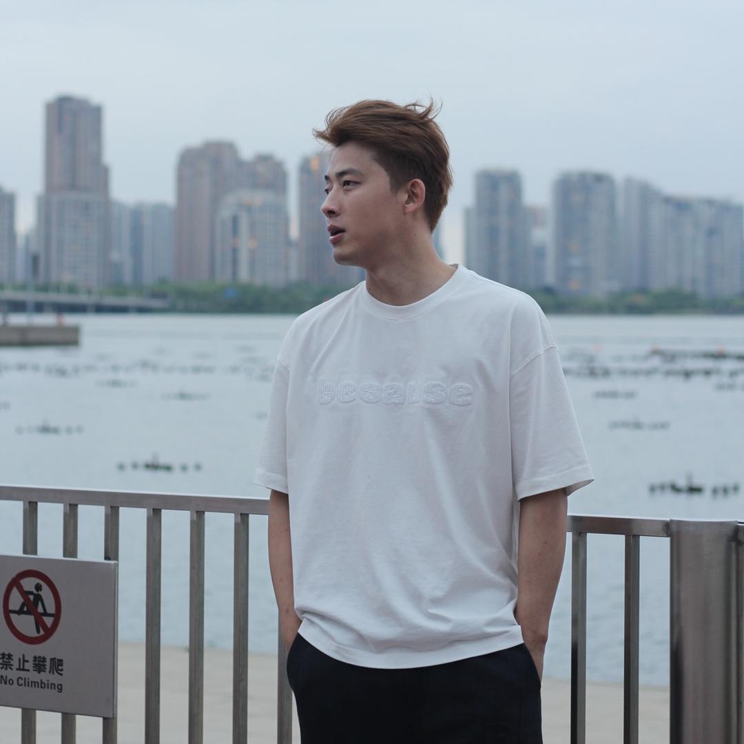 别无六耳