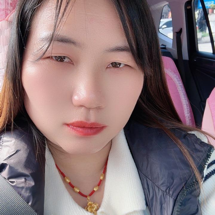 藕断❤️丝莲🪷（何）