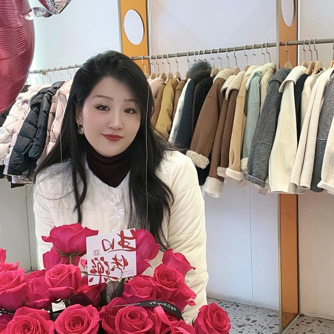 封丘兰惠泽女装