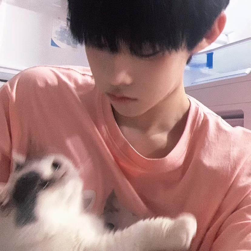 只跟冷脸萌讲话