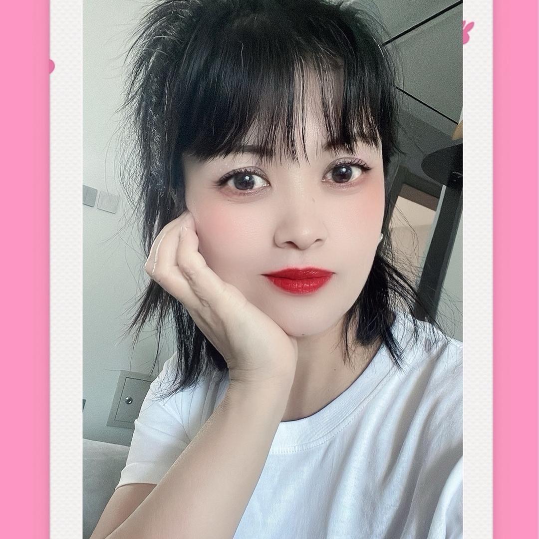 草莓🍓爱菠萝🍍