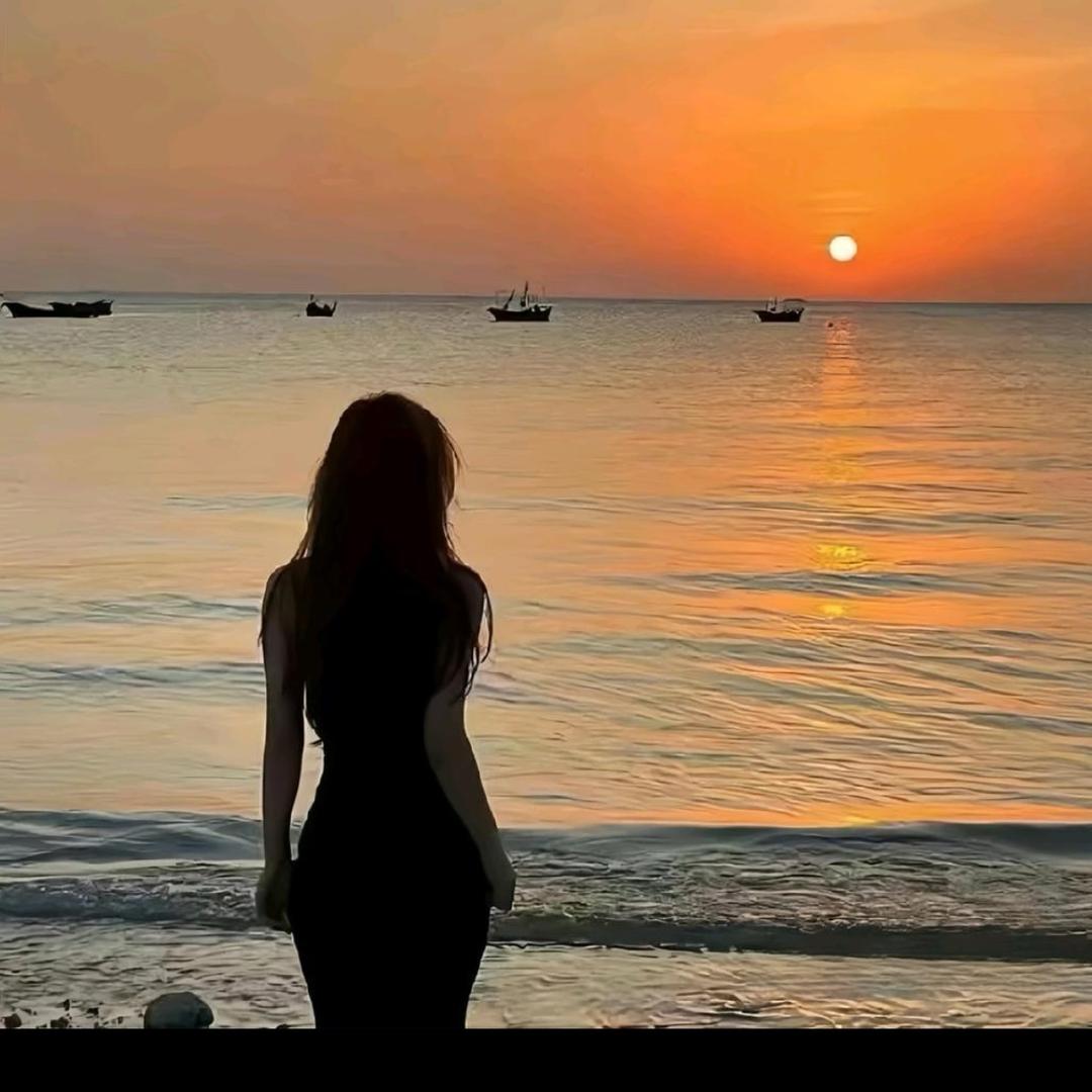 小小羽.