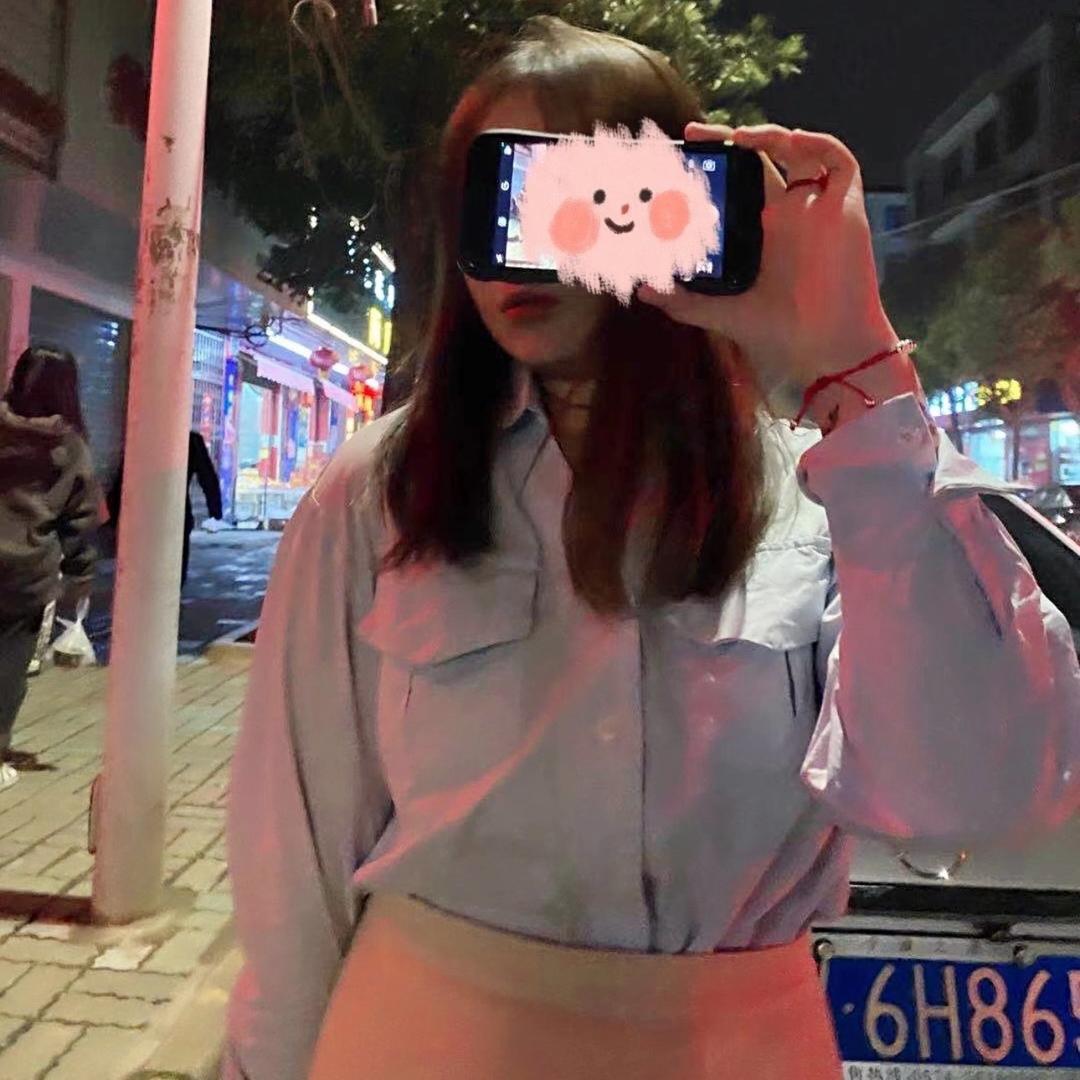 杨小小呀