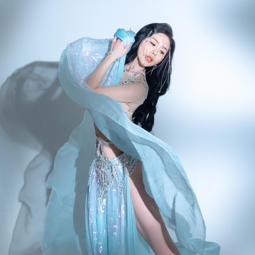 一洋的曲线美(沙漏腰小花园｜紧%)@抖音