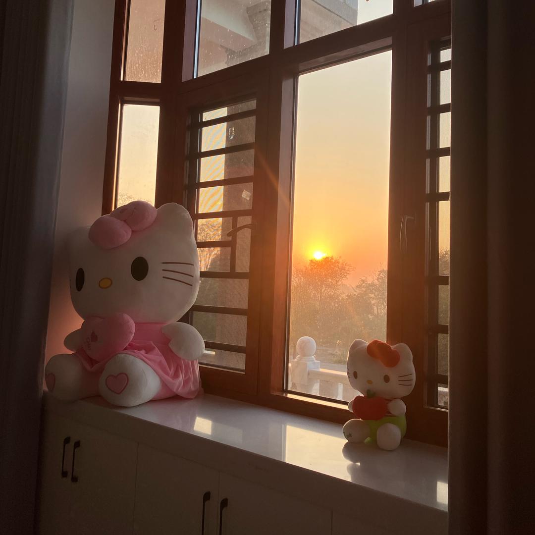 烟还点着，味道却淡了~～~