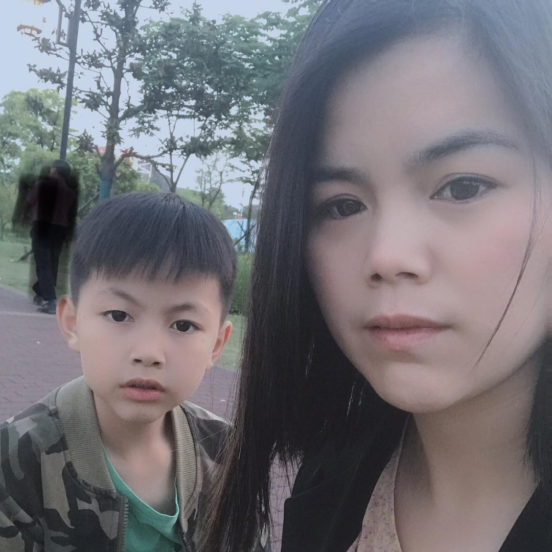 笑笑不说话💅