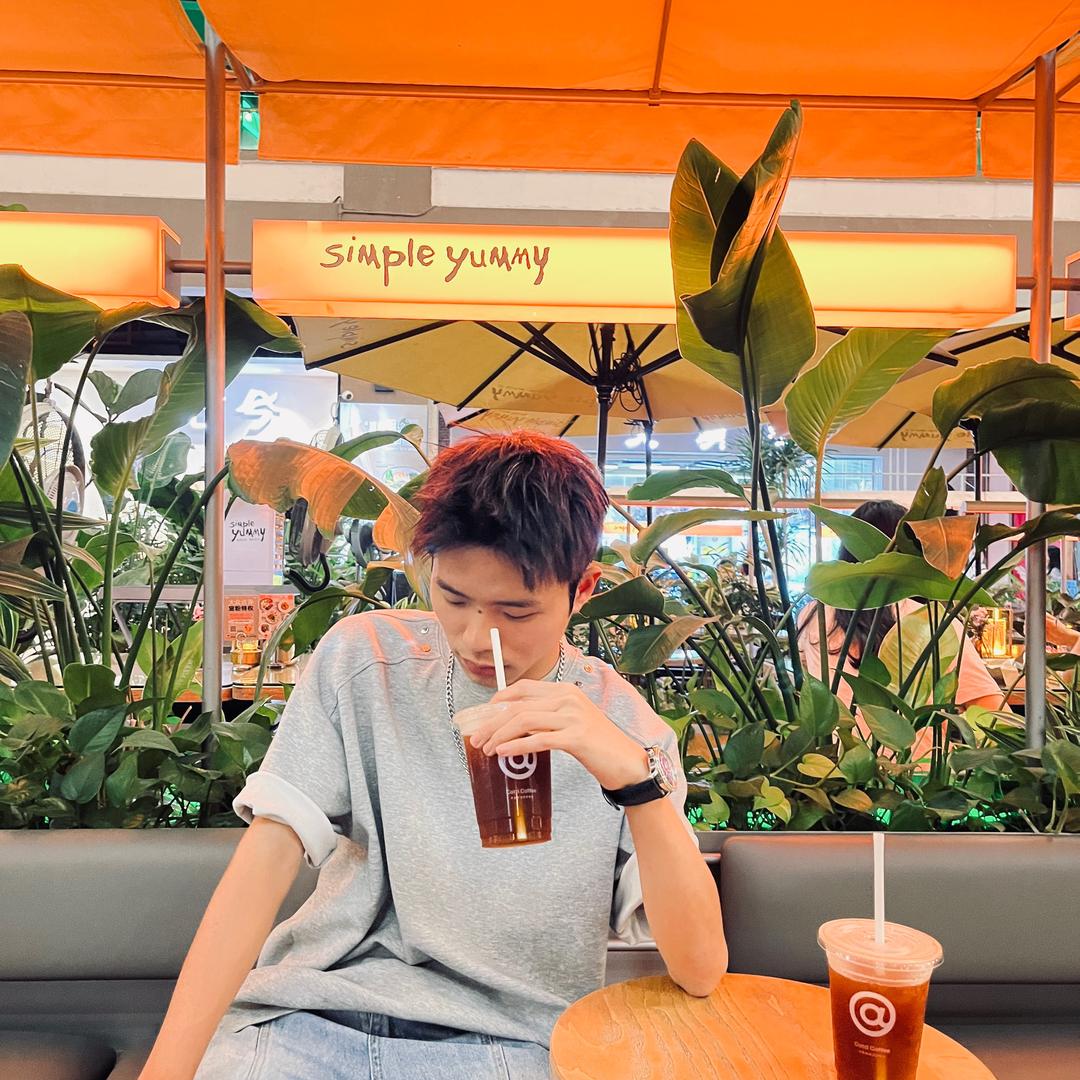 明星的你育华(基)上邦店