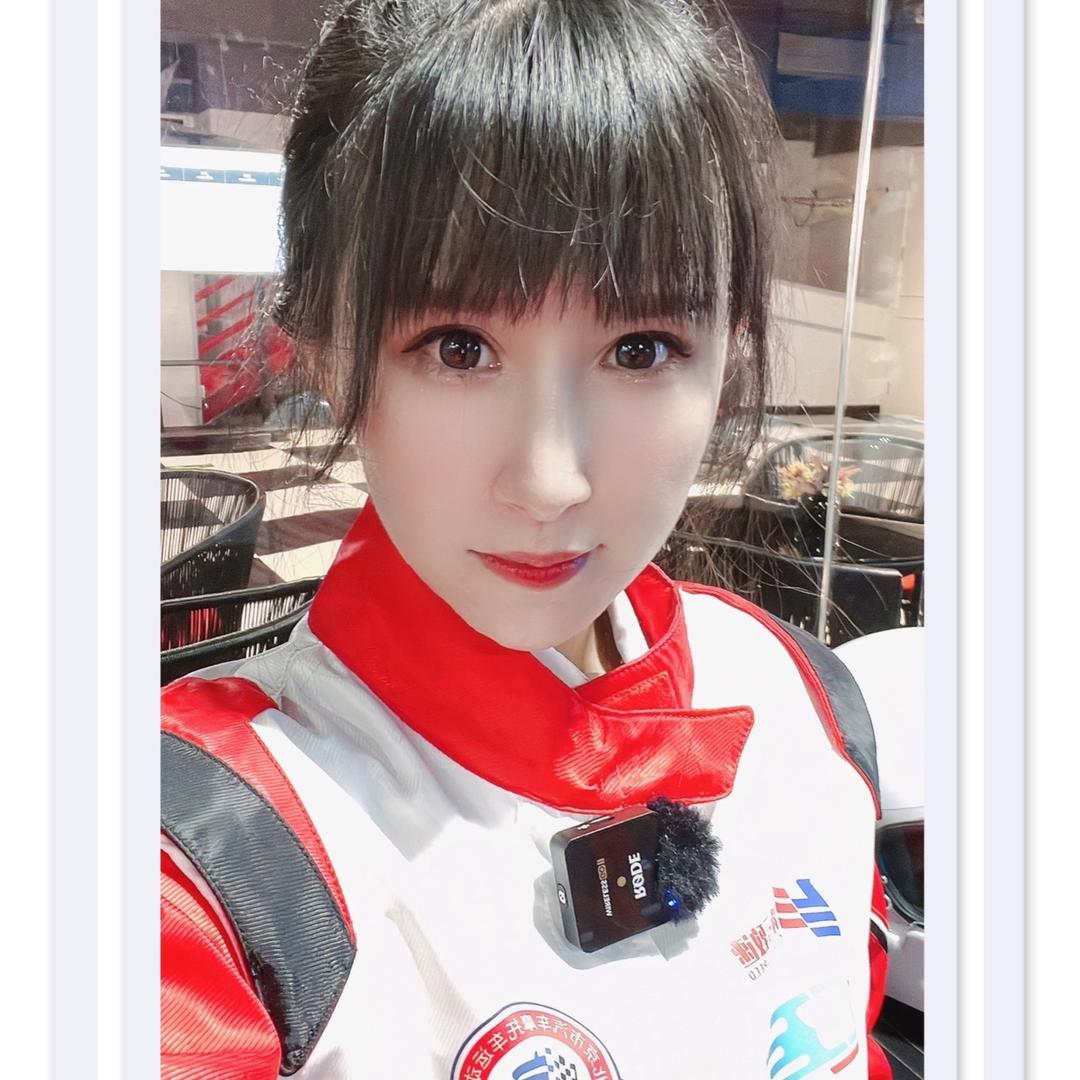 格格开着玛莎吃喝玩乐