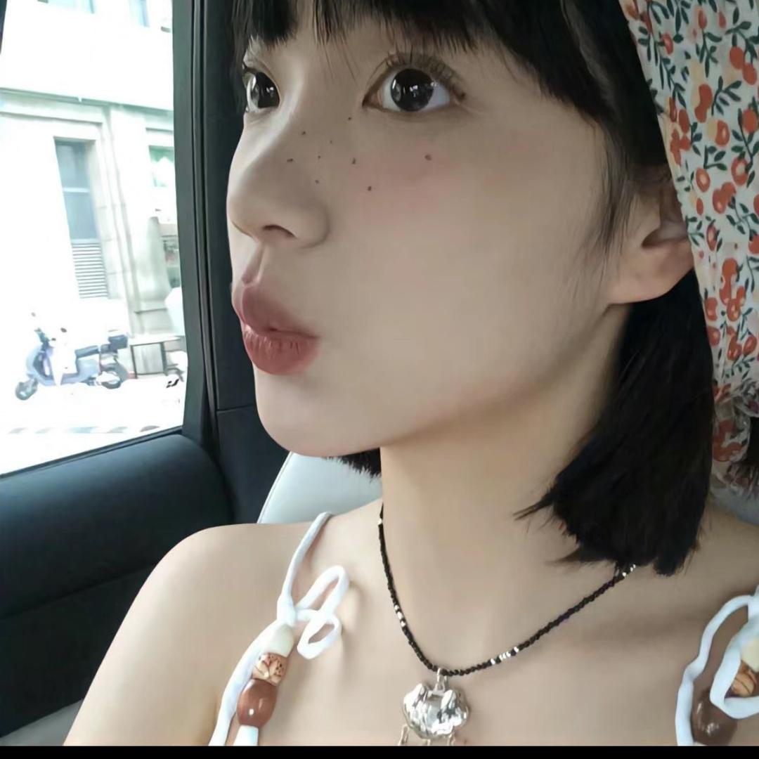 耶耶颖子.