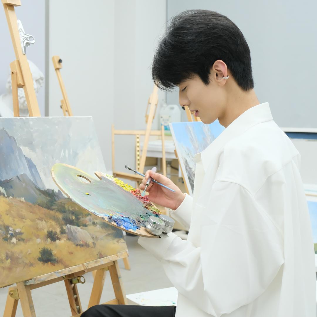 李小小小小小小小川