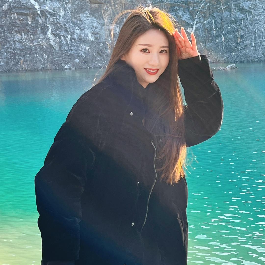 张不少女
