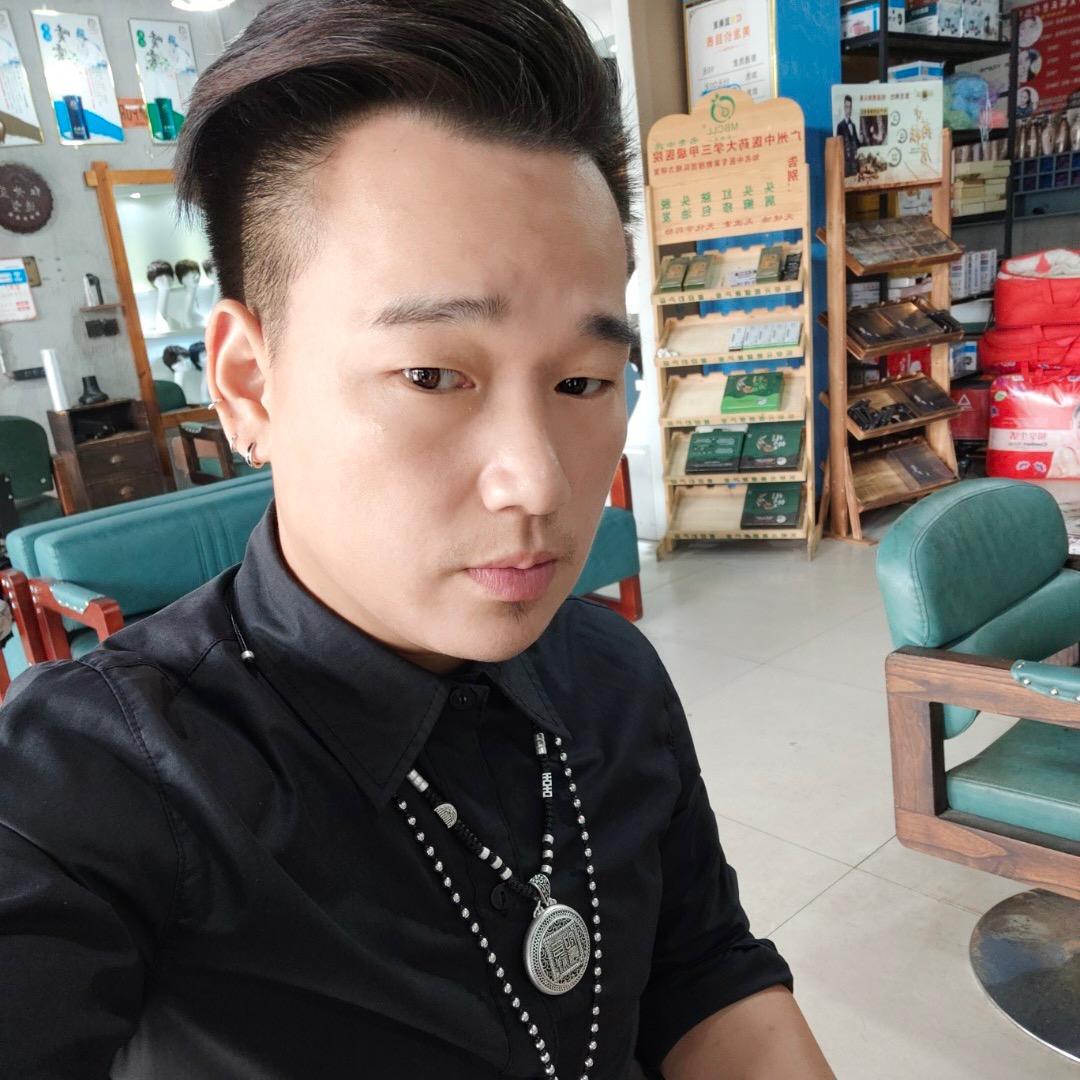 宁陵县红黄蓝美发连锁店