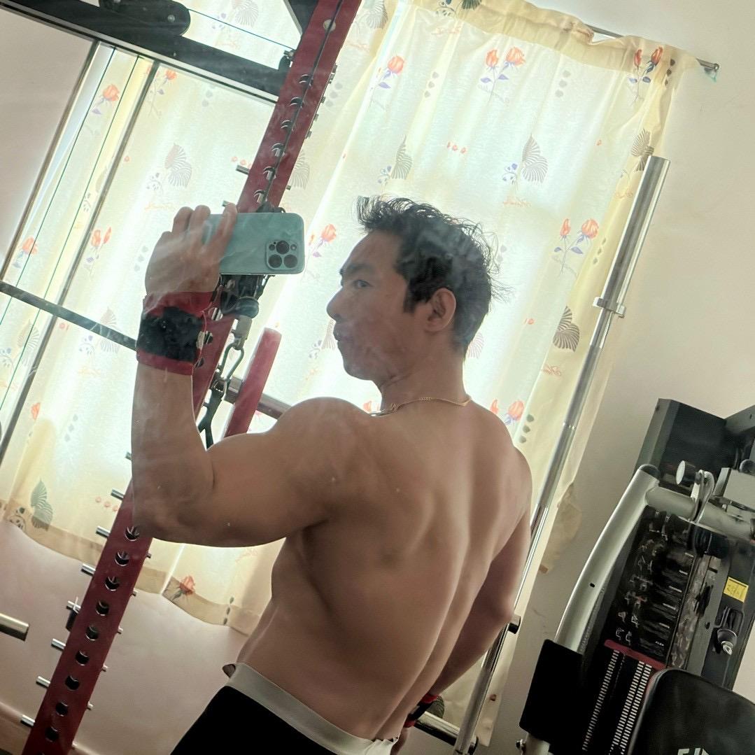 台山达叔爱赶海