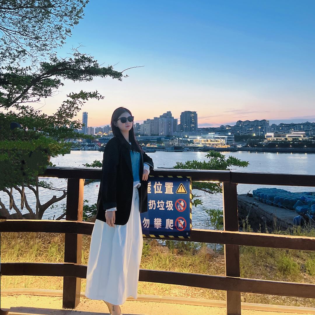 小君君