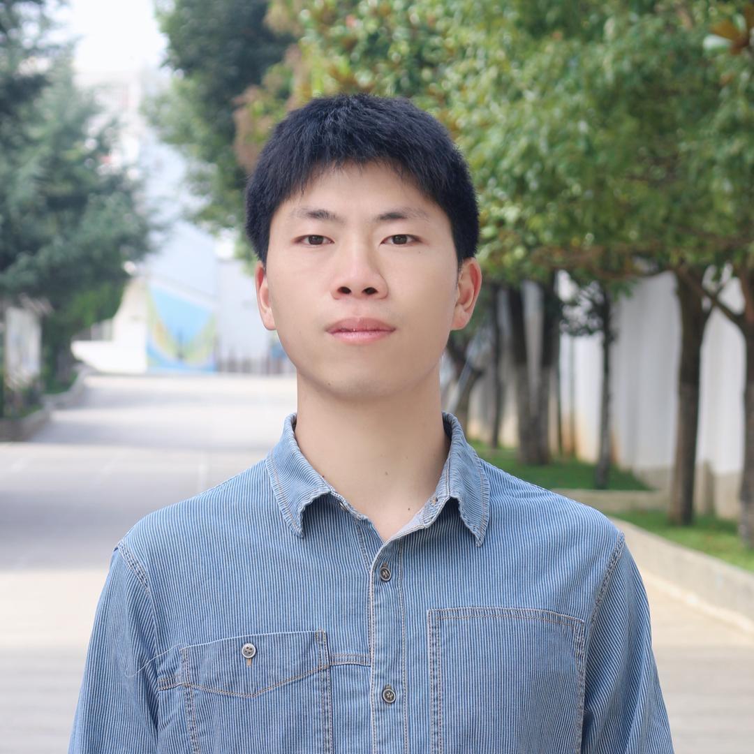 艾斯—小张老师和他的学生日常