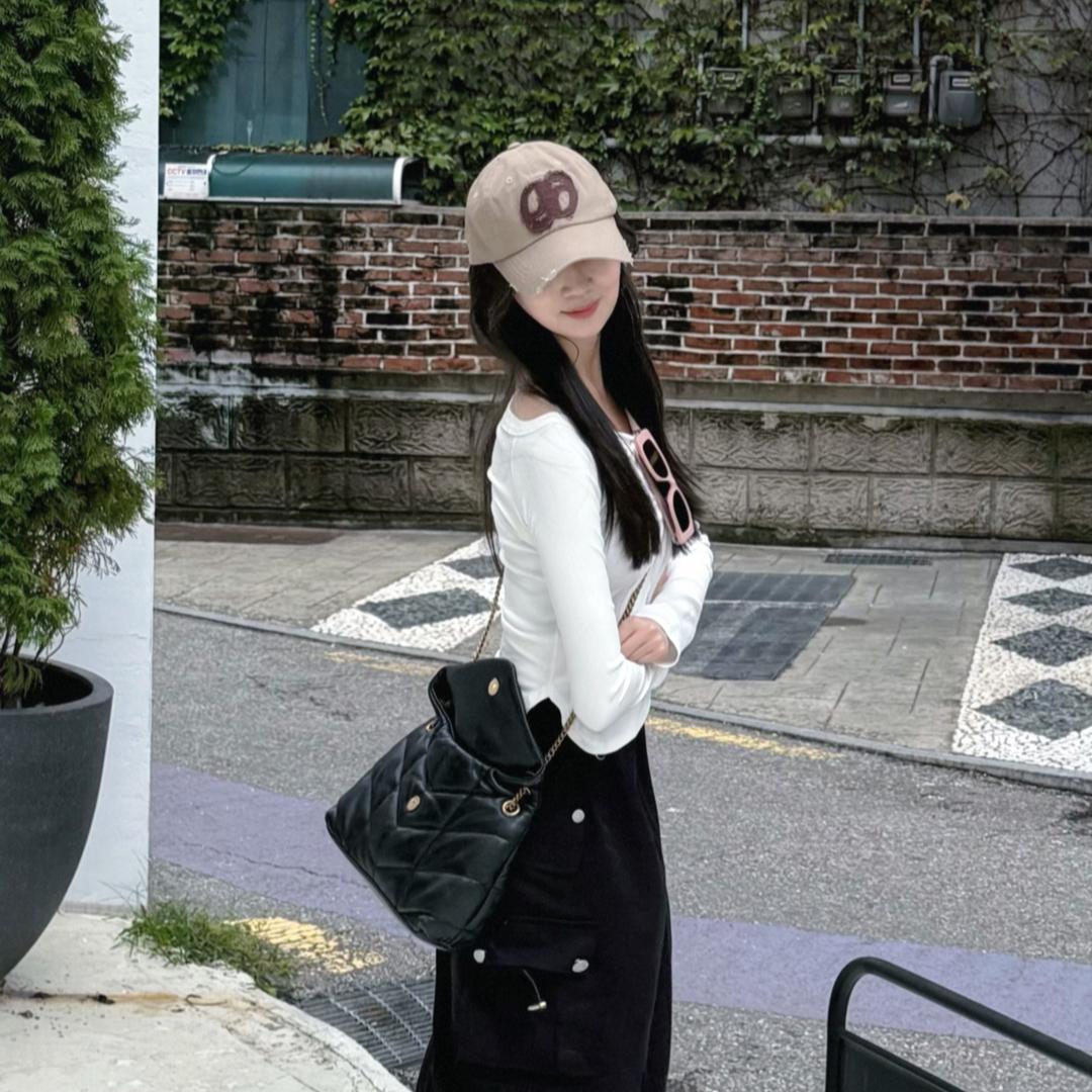 颖子不会打篮球.