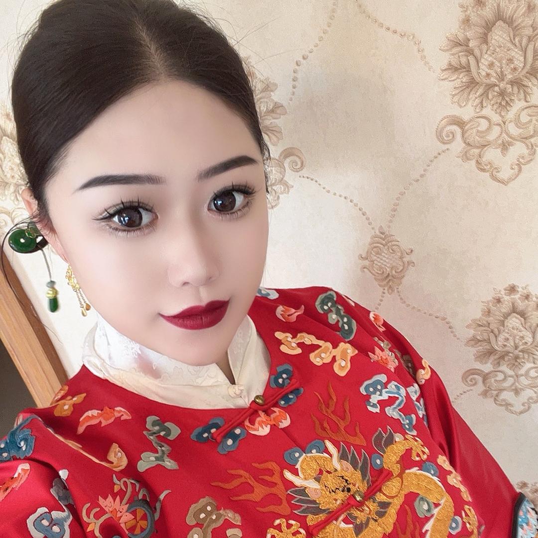 谭果果服装