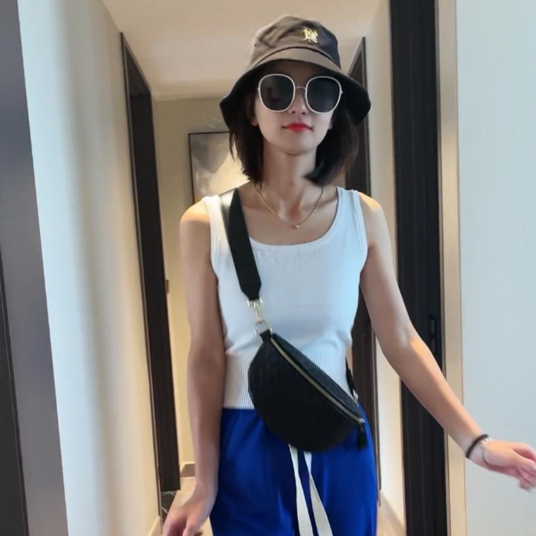 畅想服饰工厂店