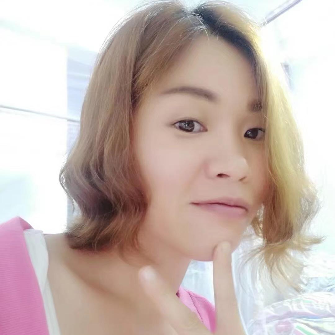 释睿尔（凌云朵红内衣店）