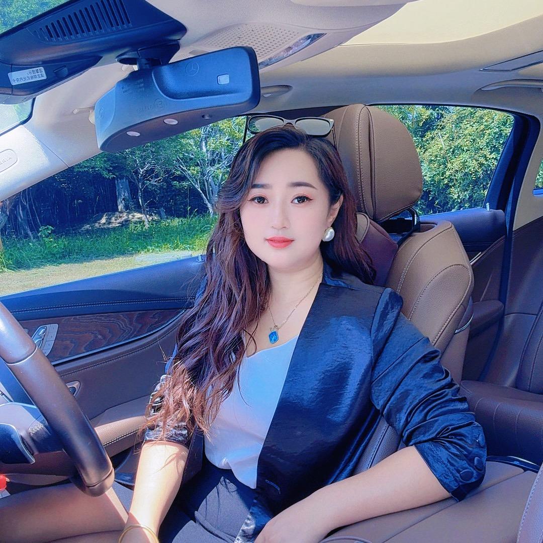 威姐