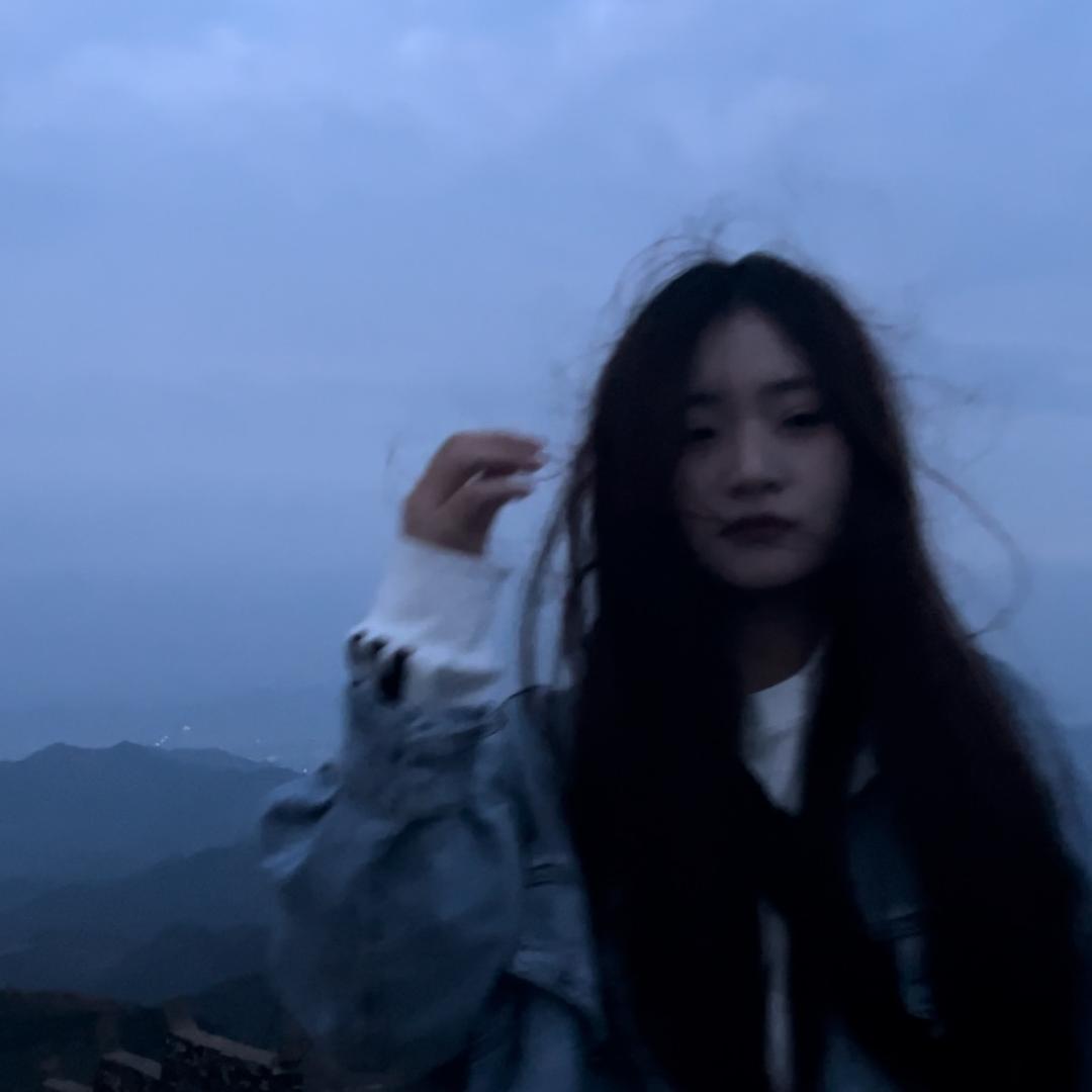 小蝶很爱笑噢：🎀