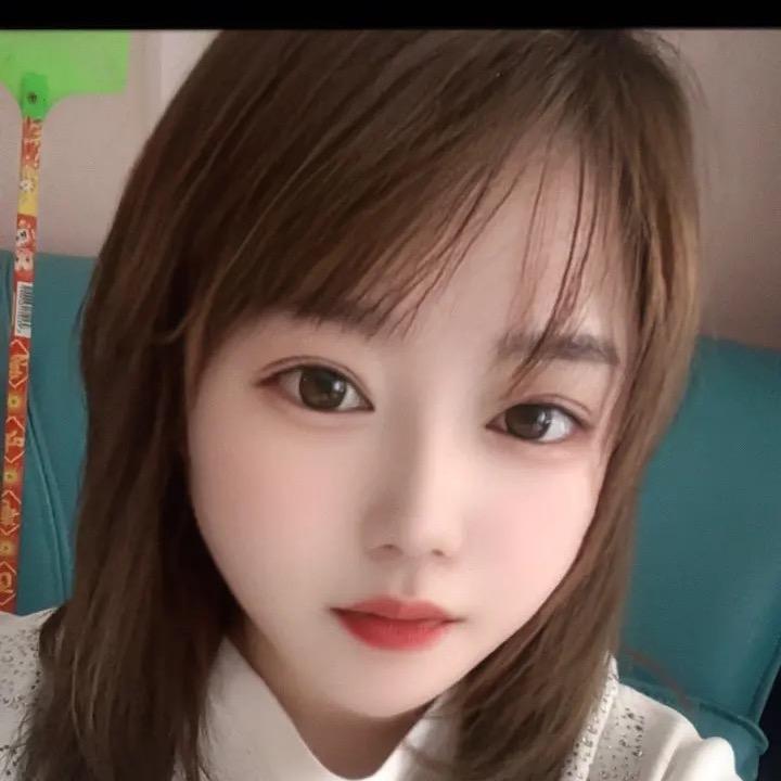 A慜🌃🌸萱_