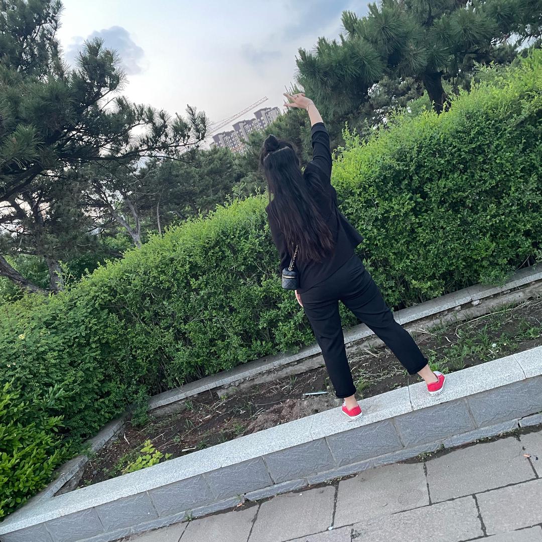 青春美丽大石榴