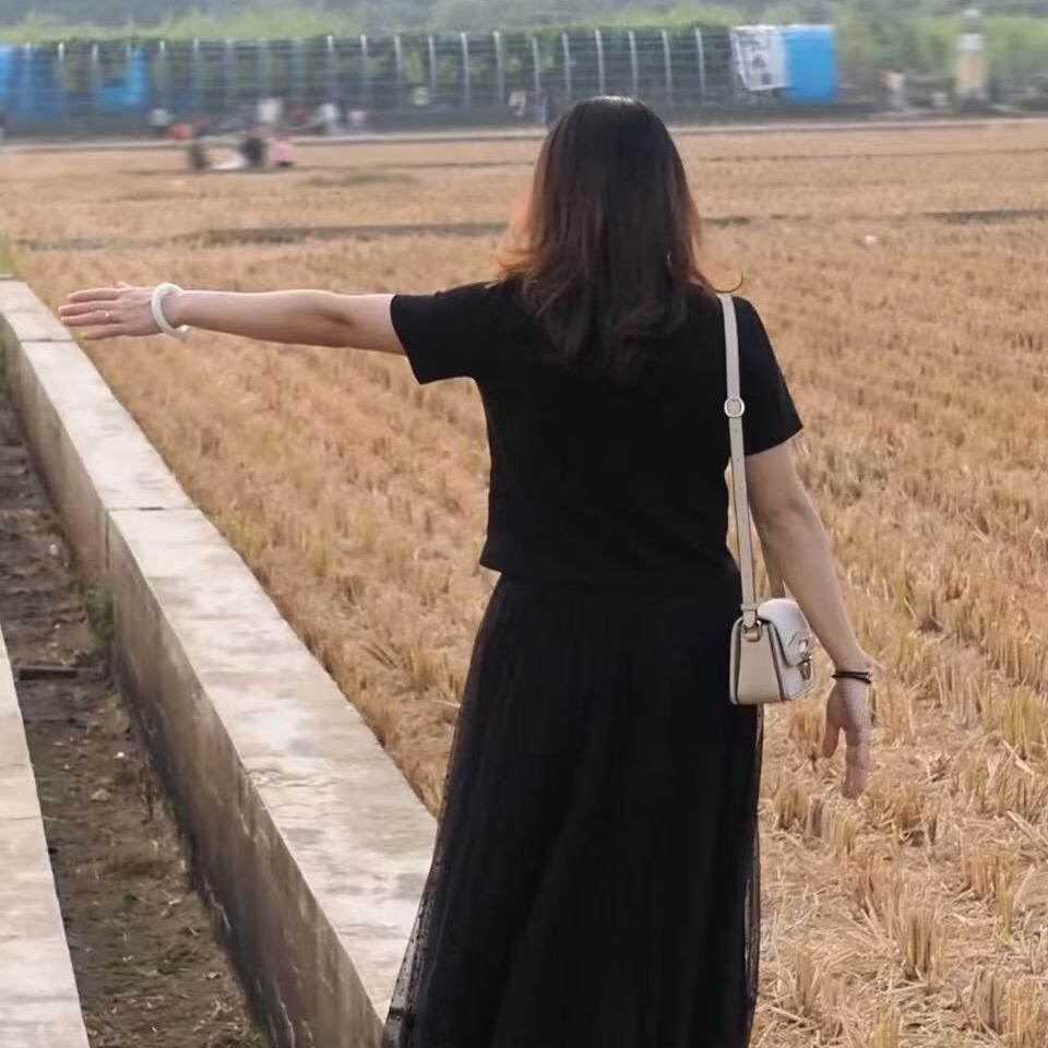 难得糊涂%(拒绝连赞)常年出售小猪仔