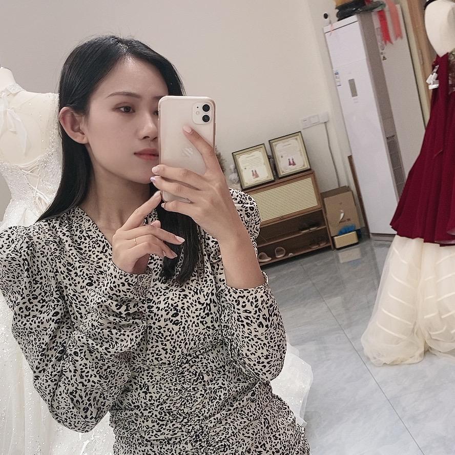 L.朵朵..🖤