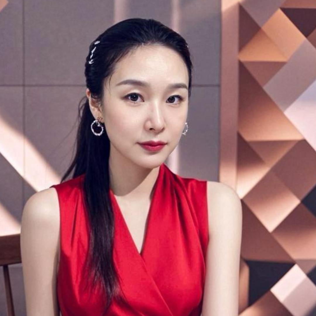 香总，（受伤的女人）