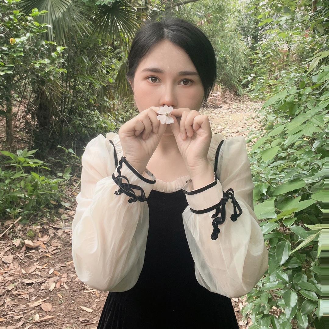 啊，小白兔，白又白