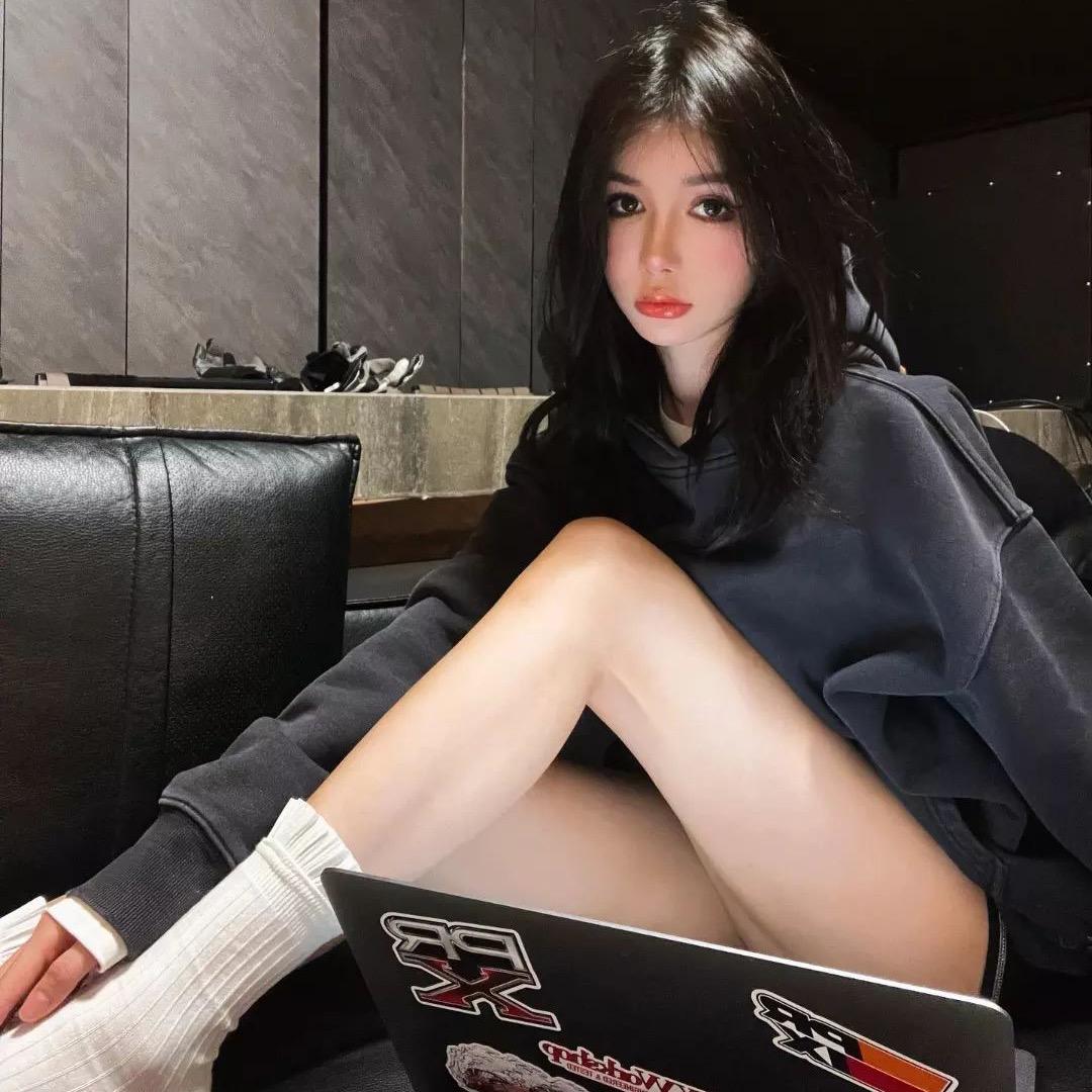 𝓣𝓲𝓪 𝓣𝓲𝓪
