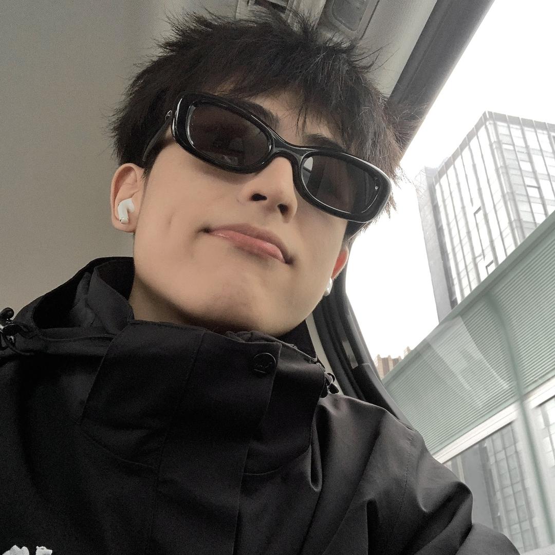 周奕宏