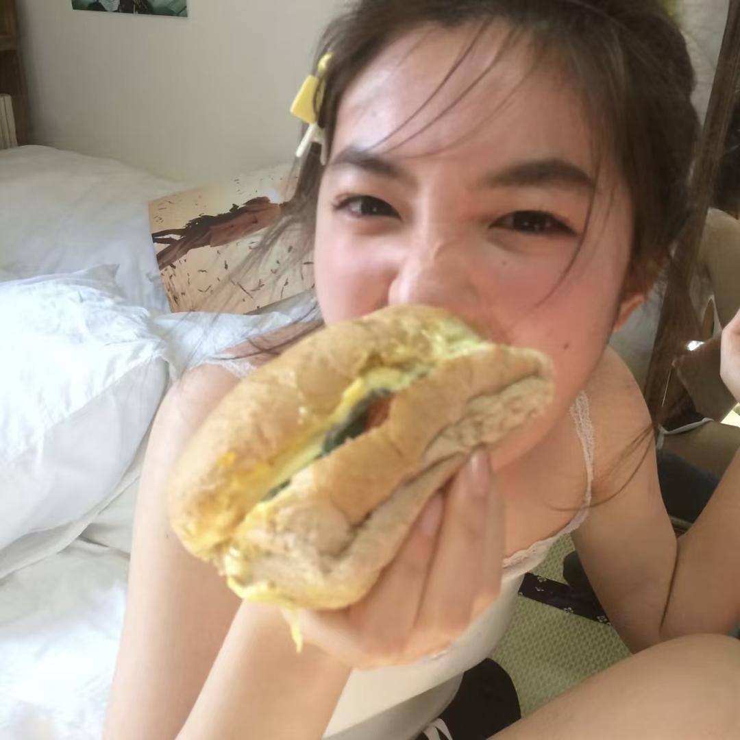 舍不得月亮头像